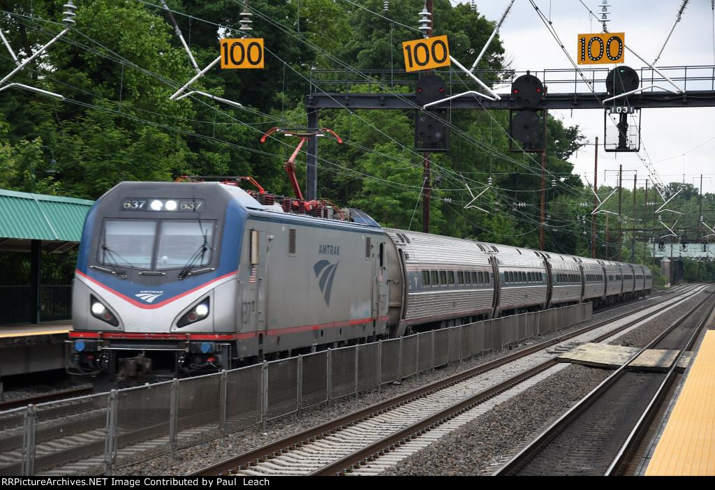 Regional cruises east through the station